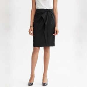 Banana Republic Bow Front Cascade Stretch Black Pencil Skirt Size 12